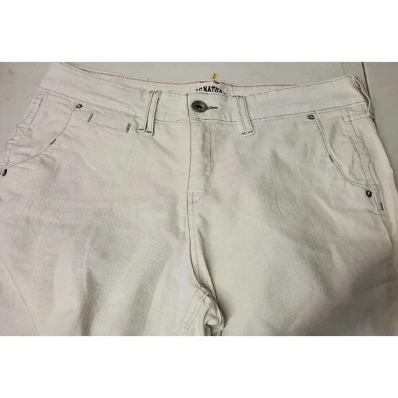 LEVI'S WHITE CROPPED JEANS 14 MISSES, INSEAM 21" - Picture 2 of 6